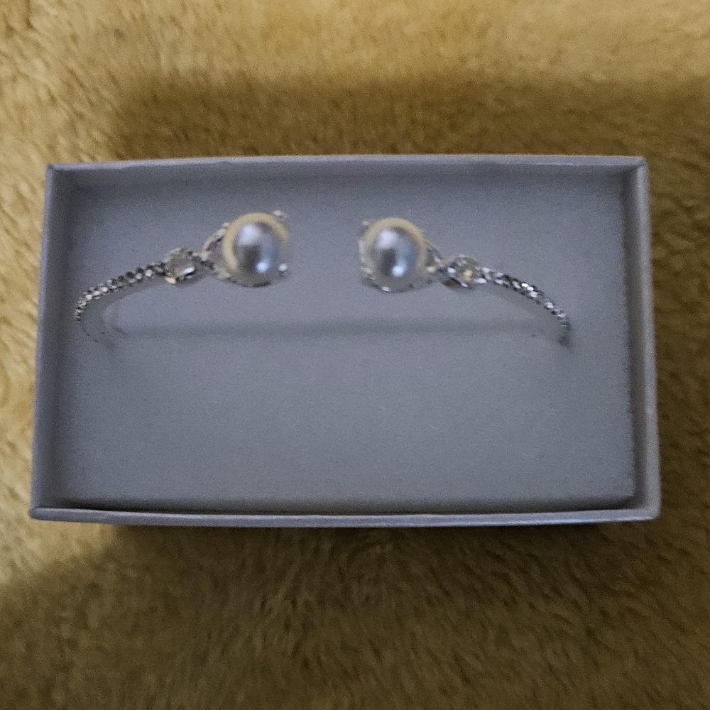 Anne Klein bracelet NIB